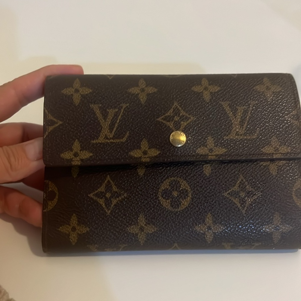 LV Tresor Porte Monogram Etui Papier Trifold - Picture 13 of 17